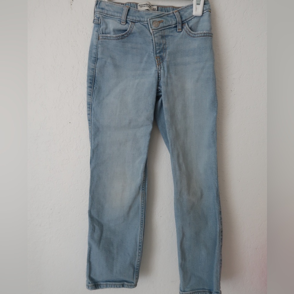 Abercrombie Kids High Rise Straight Jeans - Size 5/6 Long